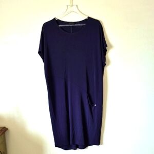 Q'Neel Elegant Navy Blue Relaxed Stretch Jersy Knit Shift Dress, Size 8